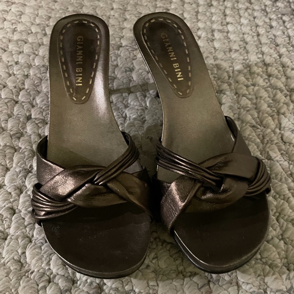 Copper brown heels